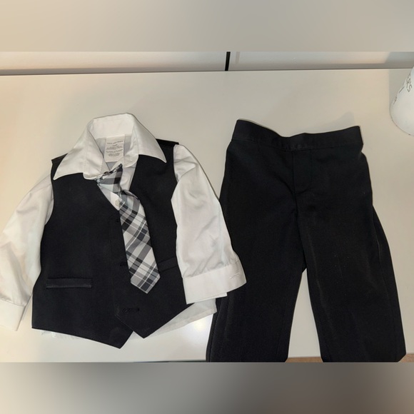 Van Heusen Baby Boys' 4-Piece Formal Set - Picture 1 of 3